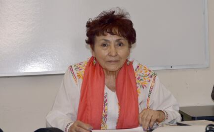 Lilia Mercedes Alarcón celebra más de 50 años de docencia en la BUAP
