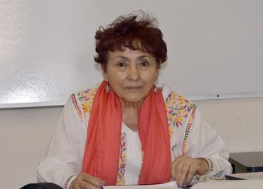 Lilia Mercedes Alarcón celebra más de 50 años de docencia en la BUAP