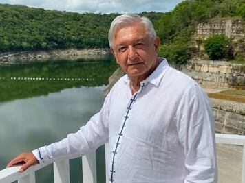 AMLO desafía a The Economist, "aunque no le guste, la transformación es imparable"