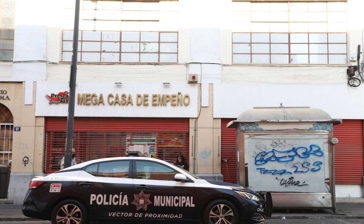 Esta sucursal de Mega Casa de Empeño se ubica en avenida Reforma y 5 Sur | Foto: Agencia Es Imagen para El Universal Puebla