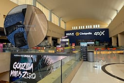 Mujer semidesnuda aparece en Cinépolis Angelópolis