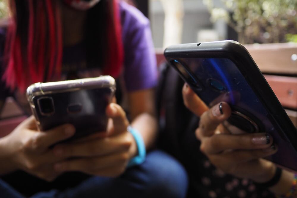 El uso de la tecnología para causar daño a otra persona puede ser un delito que amerite cárcel | Foto: Agencia Es Imagen para El Universal Puebla