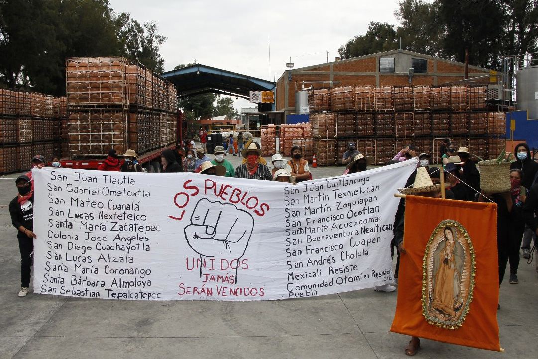 Bonafont Puebla. Arrecia conflicto, comunidades toman control de la planta