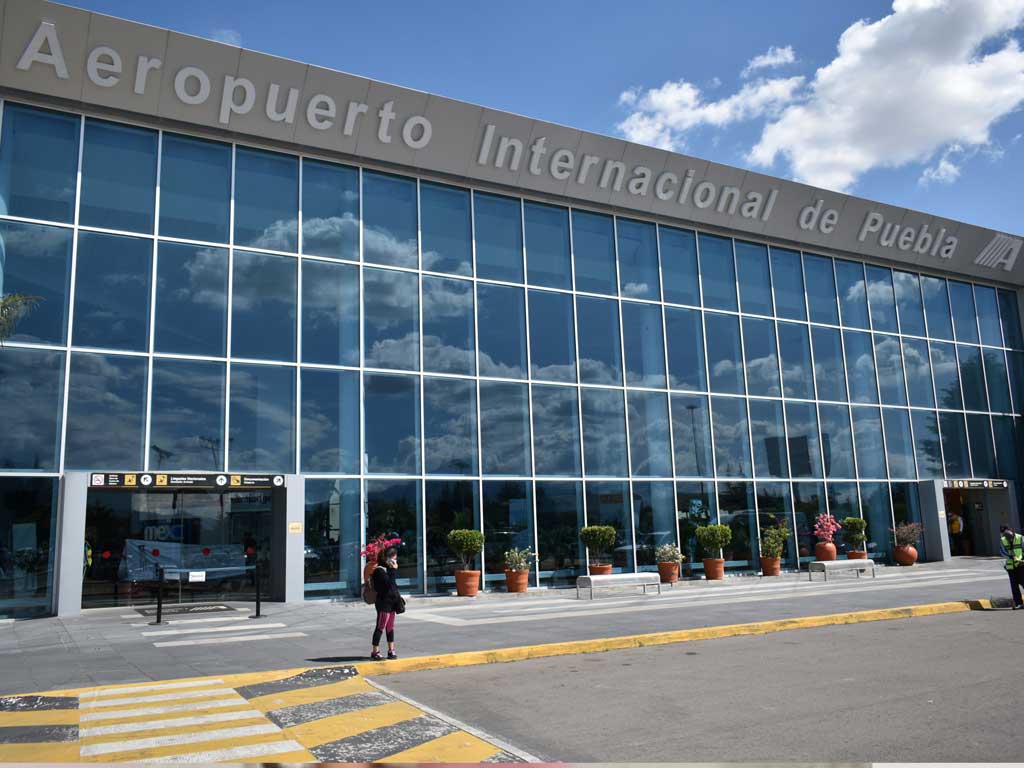 Pese a Covid aumenta actividad en el aeropuerto de Puebla