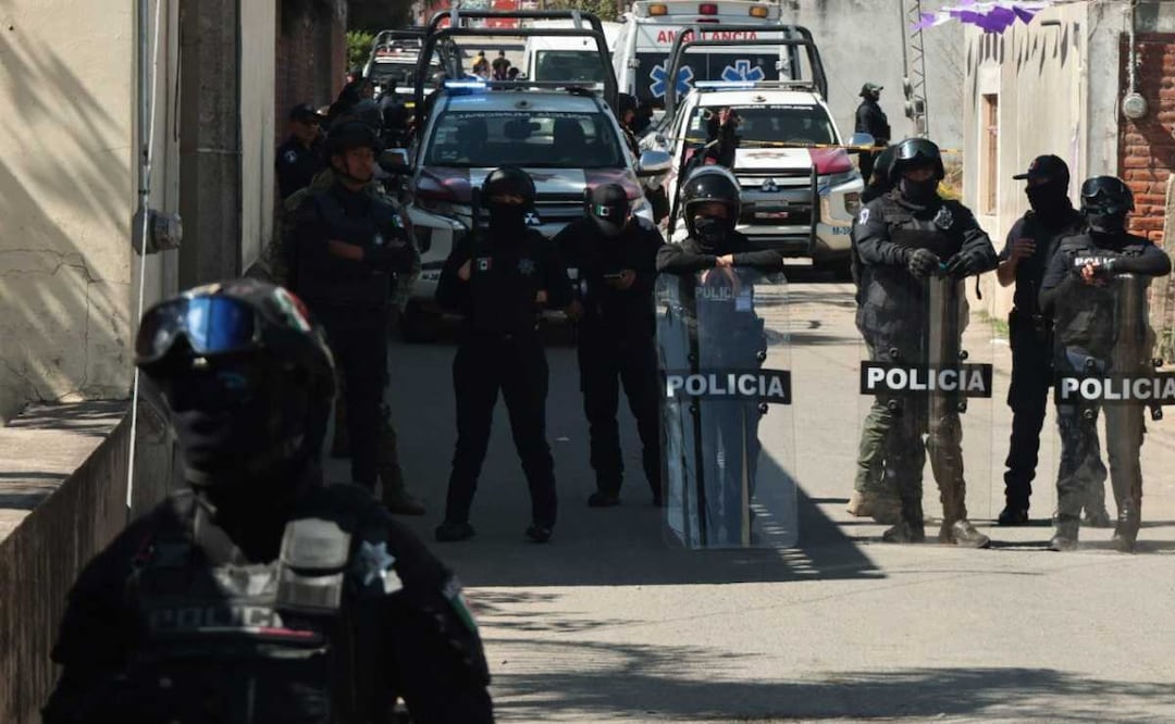 Tras un enfrentamiento con policías, dos asaltantes fueron abatidos en Santa María Zacatepec | Foto: EsImagen