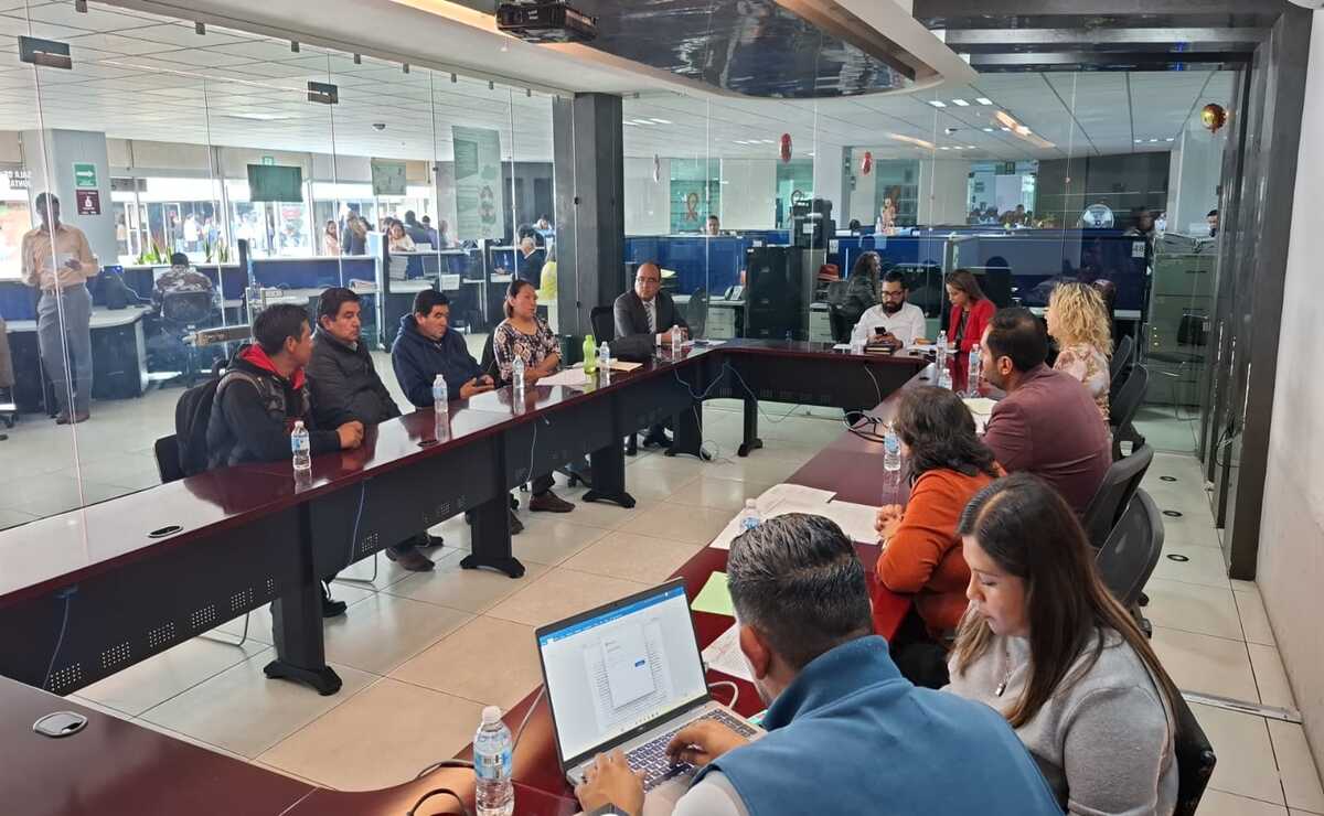 SEP atiende inconformidad de padres de familia de Ixtacamaxtitlán