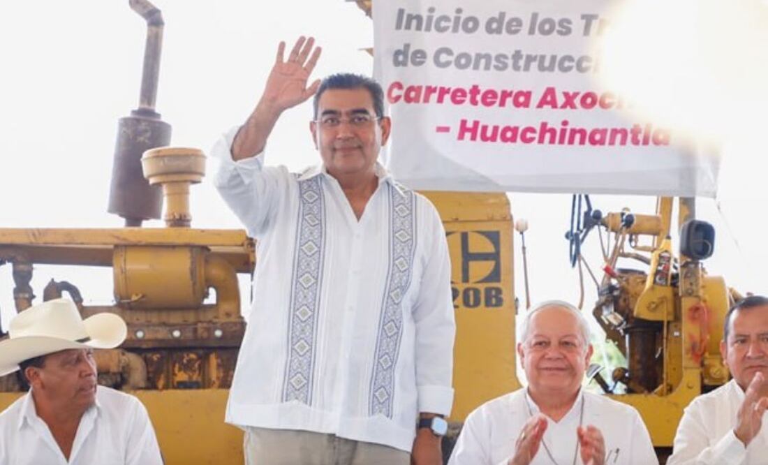 El gobernador pidió a los poblanos que se elija bien quiénes serán los próximos candidatos y candidatas | Foto: Gobierno de Puebla