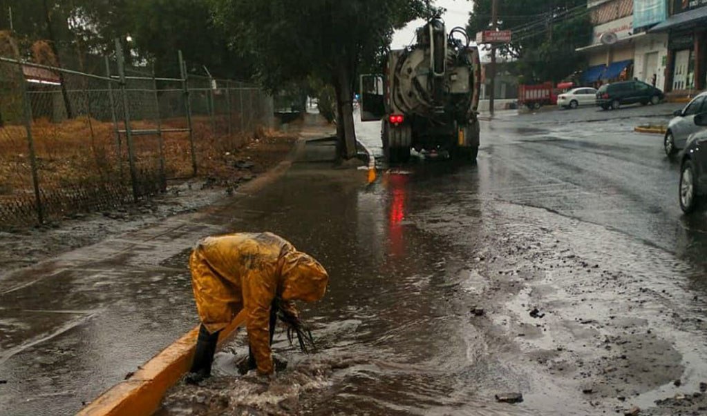 Ocho de cada 10 inundaciones en la ciudad se originan por la basura
