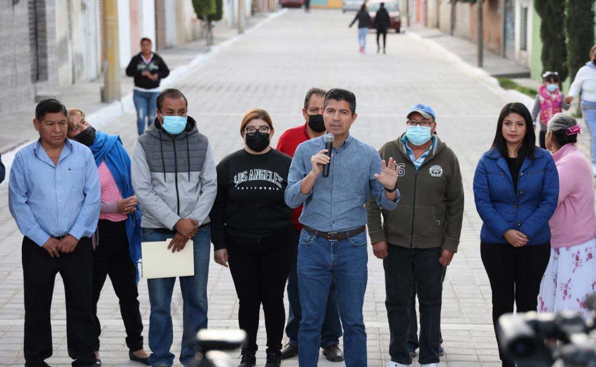 Rehabilitan cuatro calles en Bosques de Manzanilla y Lomas de Tzilotzoni