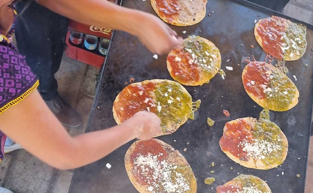 Las memelas forman parte de la dieta de muchos poblanos | Foto: Agencia Es Imagen para El Universal Puebla