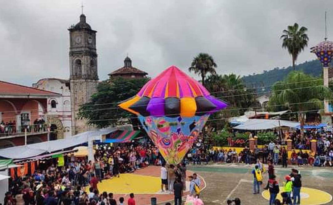 Falta poco para que puedas conocer los globos de papel china que se hacen en Tuzamapan de Galeana | Facebook Globos de Tuzamapan