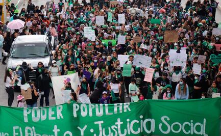 Demanda Marea Verde despenalización del aborto en Puebla