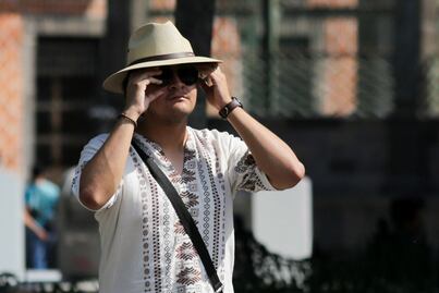 Por esta razón no se recomienda salir a la calle entre las 11 am y las 4 pm