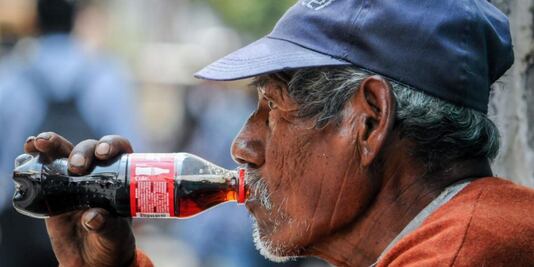 Estos son los daños a tu organismo que podrías tener si tomas refresco todos los días