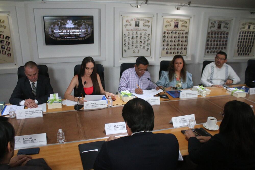 La Comisión de Derechos Humanos sesionó en el Congreso de Puebla | Foto Congreso de Puebla