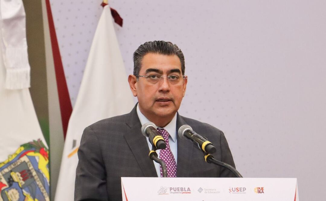 Sergio Salomón comentó que el proceso de entrega-recepción será con mucha transparencia | Foto: EsImagen