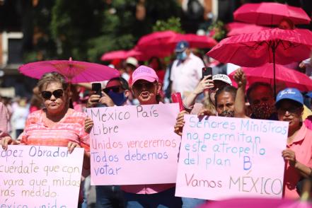 Así fue la protesta en defensa del INE en Puebla 