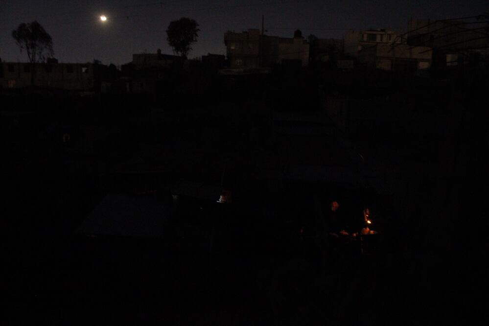 Al menos 10 colonias de Puebla se quedaron sin luz este miércoles 8 de mayo | Foto: EsImagen