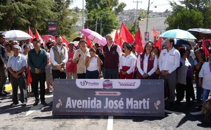 Entrega Pepe Chedraui rehabilitación vial en la colonia Fraternidad Antorchista