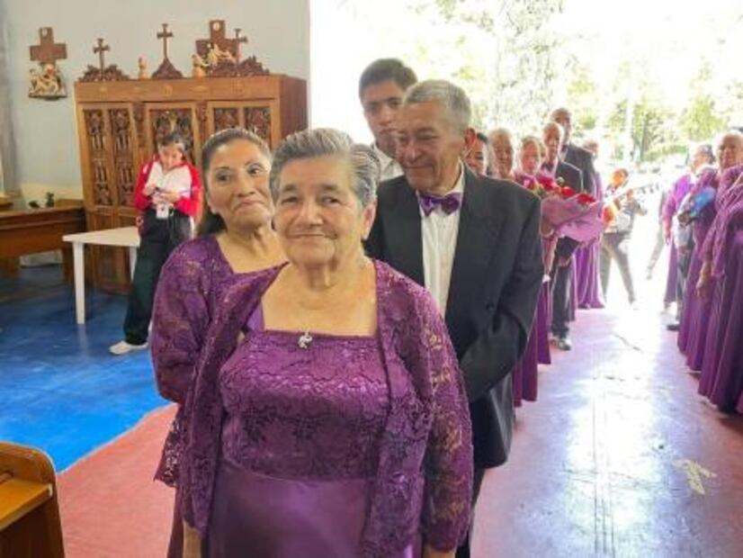 ¡Sueño cumplido! Adultas mayores celebran sus XV años en Atlixco