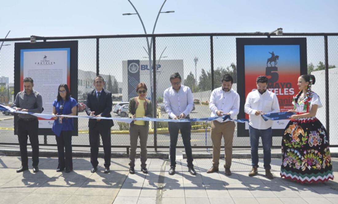 La muestra se exhibe en la valla perimetral del Complejo Cultural Universitario | Foto: BUAP