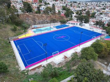 Rehabilitan unidad deportiva en Xonaca