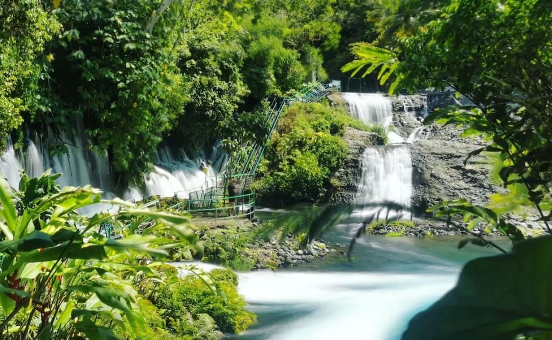 Las hermosas cascadas y pozos de agua cristalina color turquesa de Nace El Agua están a solo 3 horas de la ciudad de Puebla | Foto: Instagram lucy.fmora