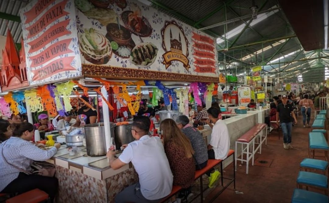 El mercado Benito Juárez es el más importante de Atlixco, por lo que tuvieron que ser evacuadas más de mil personas por una fuga de gas. | Foto: Mike James / Google