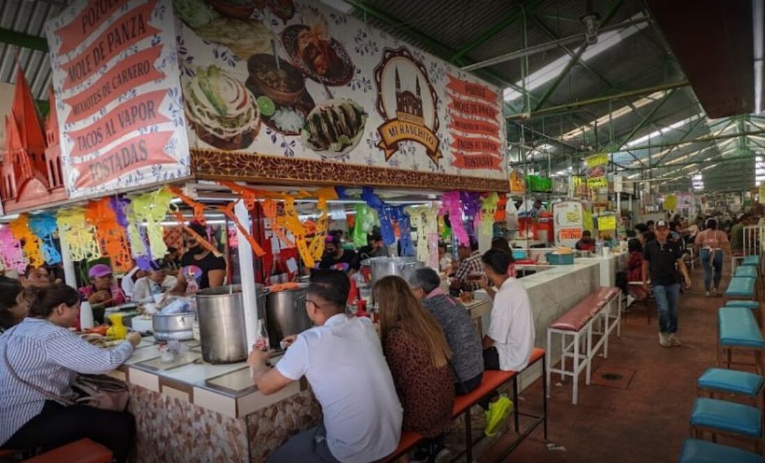 El mercado Benito Juárez es el más importante de Atlixco, por lo que tuvieron que ser evacuadas más de mil personas por una fuga de gas. | Foto: Mike James / Google