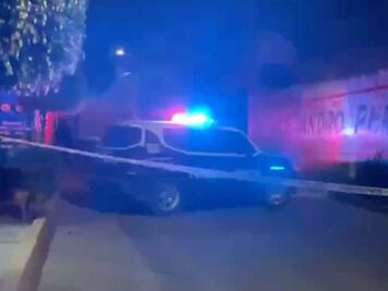 Ejecutan a balazos a automovilista frente a Iglesia de La Resurrección