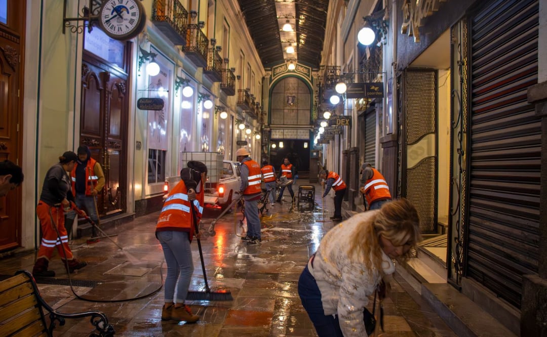 Se intervinieron atrios de iglesias, considerados espacios públicos de congregación clave en esta temporada | Foto: Ayuntamiento de Puebla