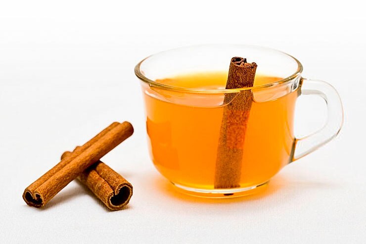 Estudios han sugerido que la canela contiene compuestos que pueden activar genes y enzimas relacionadas con el metabolismo de las grasas, lo que potencialmente podría aumentar la quema de calorías y grasas.

Foto: Producción El Universal Puebla