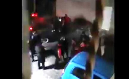 Denuncian abuso policiaco en Tehuacán, los captan golpeando a padre e hijo