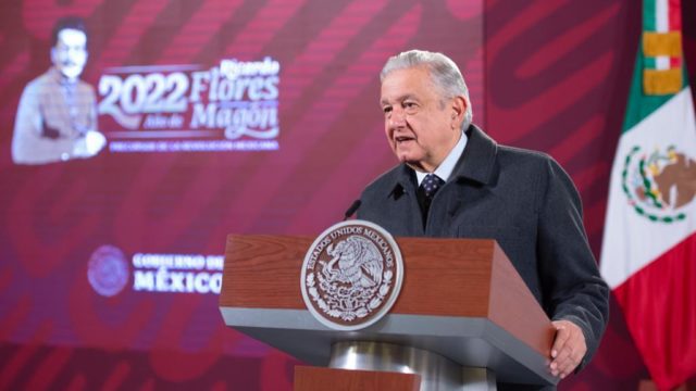 Durante su conferencia de prensa matutina, el presidente Andrés Manuel López Obrador fue informado sobre la solicitud de los habitantes de la zona. 

Foto: Producción El Universal Puebla