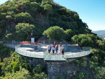 Niño de 3 años cae del mirador de cristal en Atlixco, Puebla; este es su estado de salud