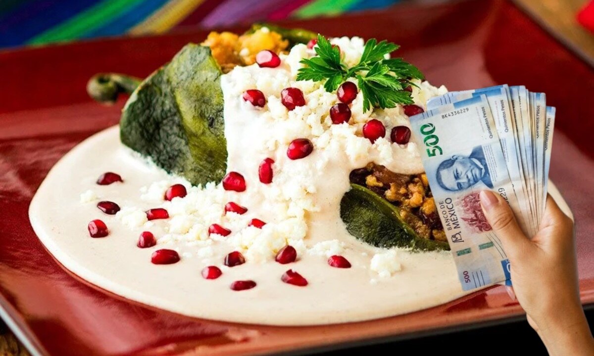 ¿Cuánto cuesta un chile en nogada en Puebla?