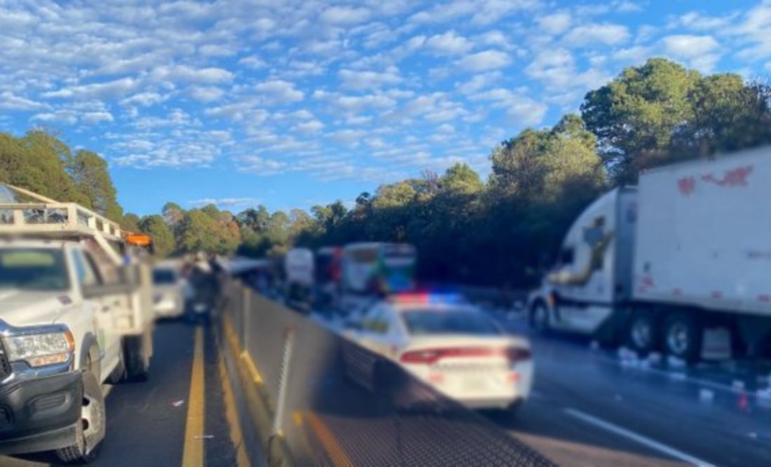 La autopista México-Puebla reportó un cierre a la altura del kilómetro 67+500 / Foto: Redes Sociales