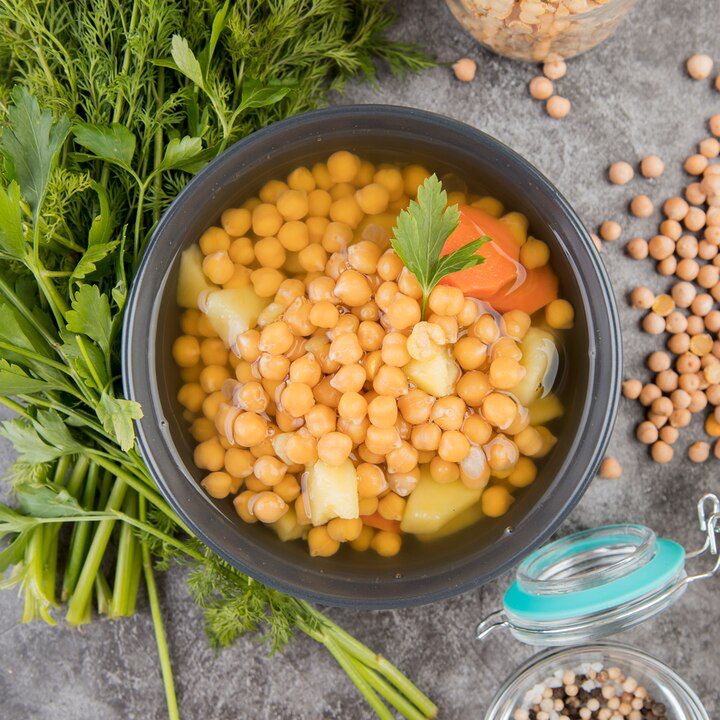 Explorando los tesoros nutricionales de los garbanzos. Fuente: Freepik.