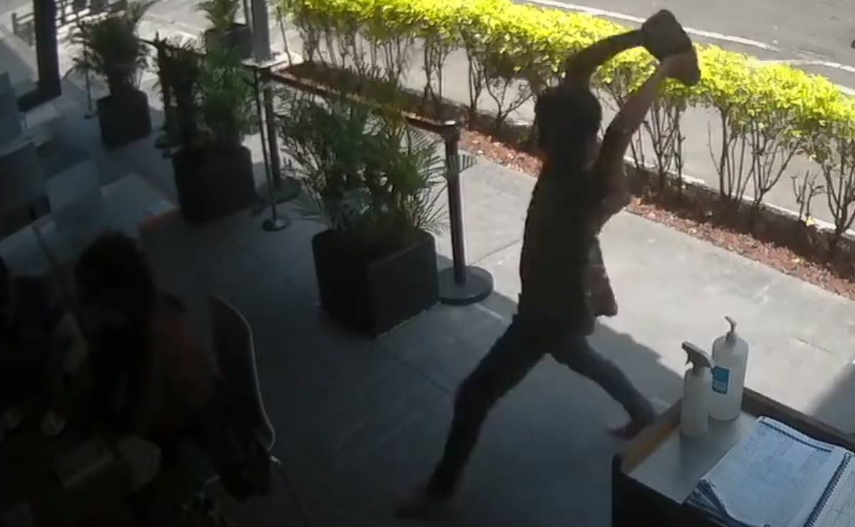 Taquería no quiere responder tras agresión con tabique a joven en la Roma, denuncian