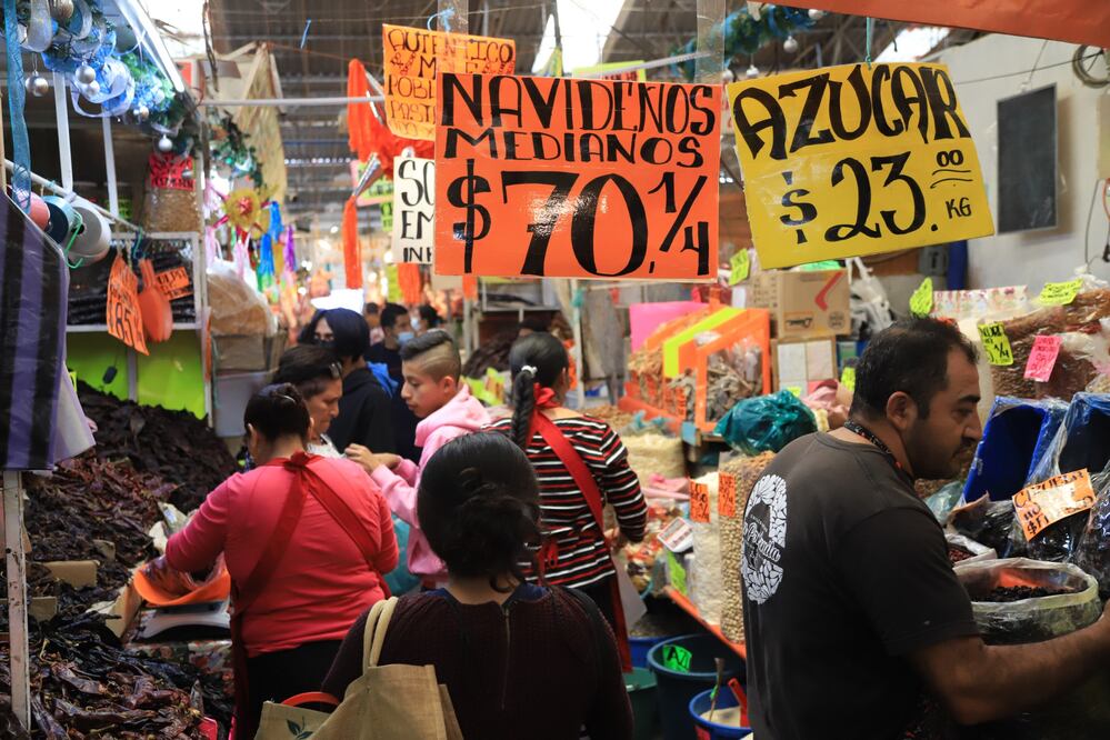 En varios mercados de la capital poblana encuentras los ingredientes para preparar la cena | Foto: Agencia Es Imagen para El Universal Puebla