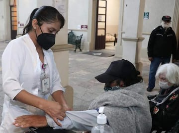 SEDIF ofrece refugio nocturno cálido a personas mayores en temporada invernal