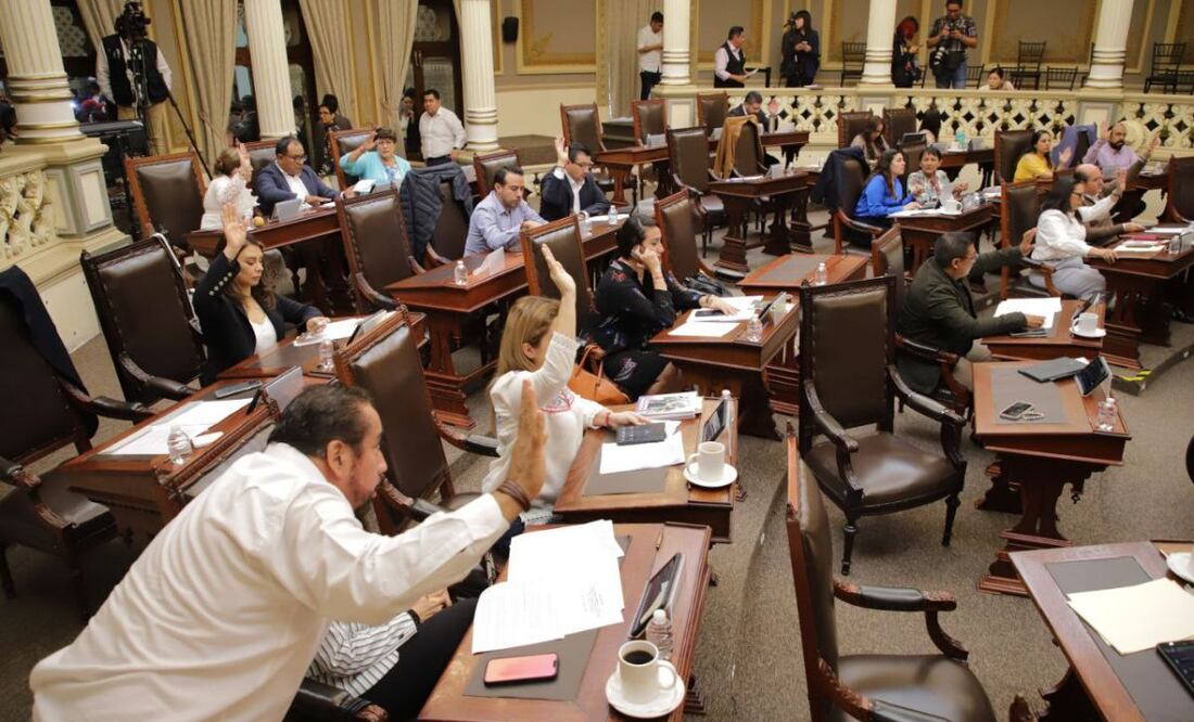 El Congreso de Puebla aprobó reformas a la ley de adopciones | Foto: Agencia Es Imagen para El Universal Puebla