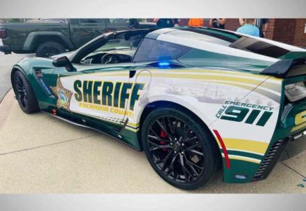 A bordo de un Corvette Z06 la policía de esta ciudad patrulla las calles 