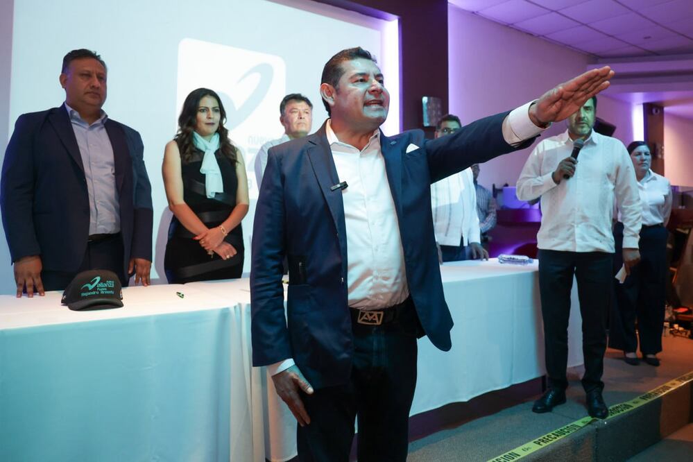 Alejandro Armenta rindió protesta como candidato por Nueva Alianza | Foto: EsImagen