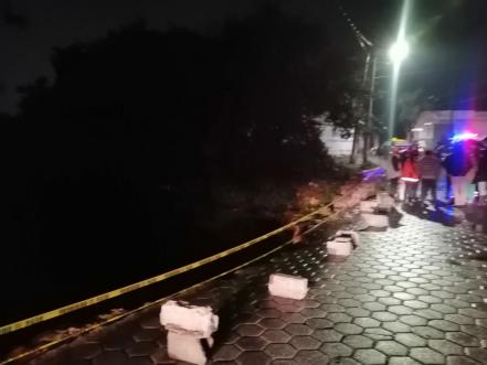 Se derrumba puente entre San Miguel Espejo y Xonacatepec por lluvias