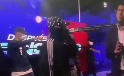 VIDEO: "¡No disparen por favor!", las súplicas de empleados de televisora en Ecuador tras irrupción de encapuchados
