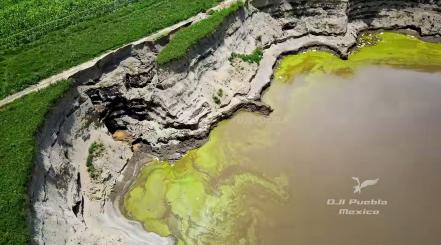 Socavón de Puebla. Así luce de cerca la franja de tierra que se está desprendiendo