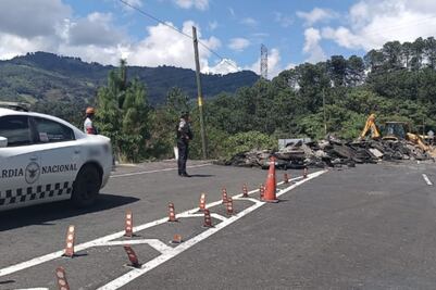 Grietas y cierre total: así luce hoy la carretera Tulancingo-Tihuatlán en Puebla