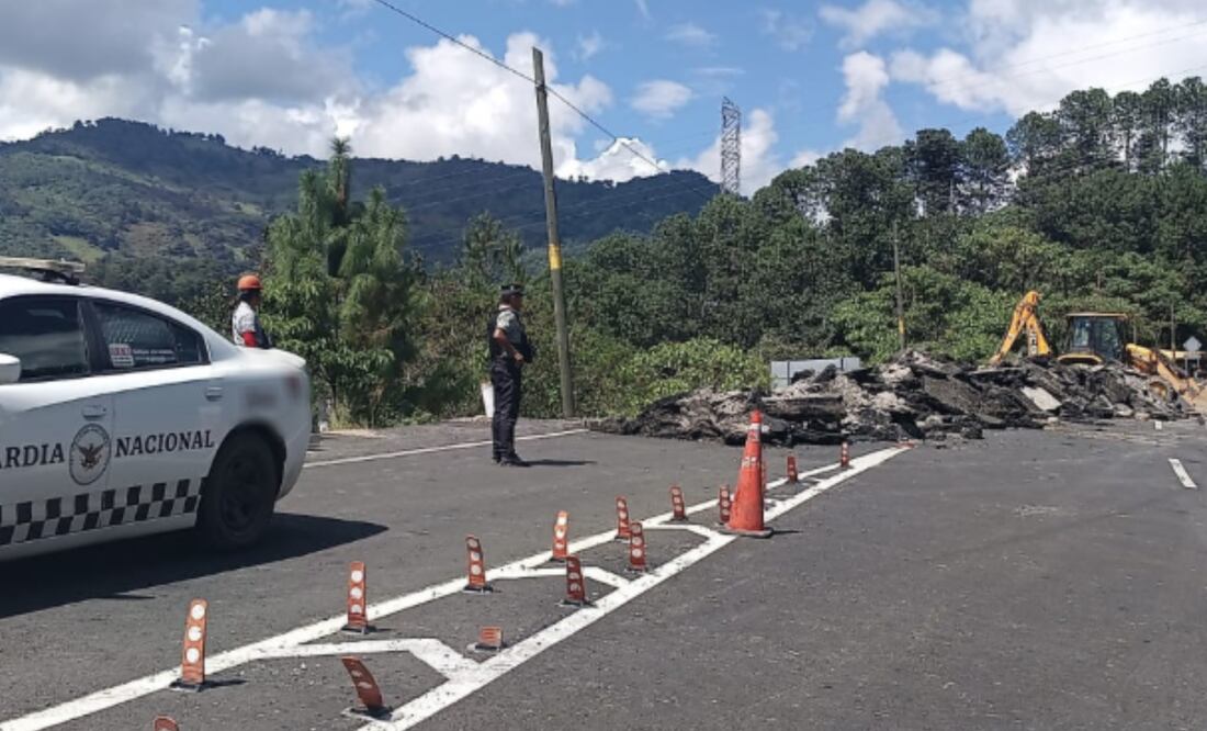 En Puebla sigue el cierre total de la carretera Tulancingo-Tihuatlán | Foto: X