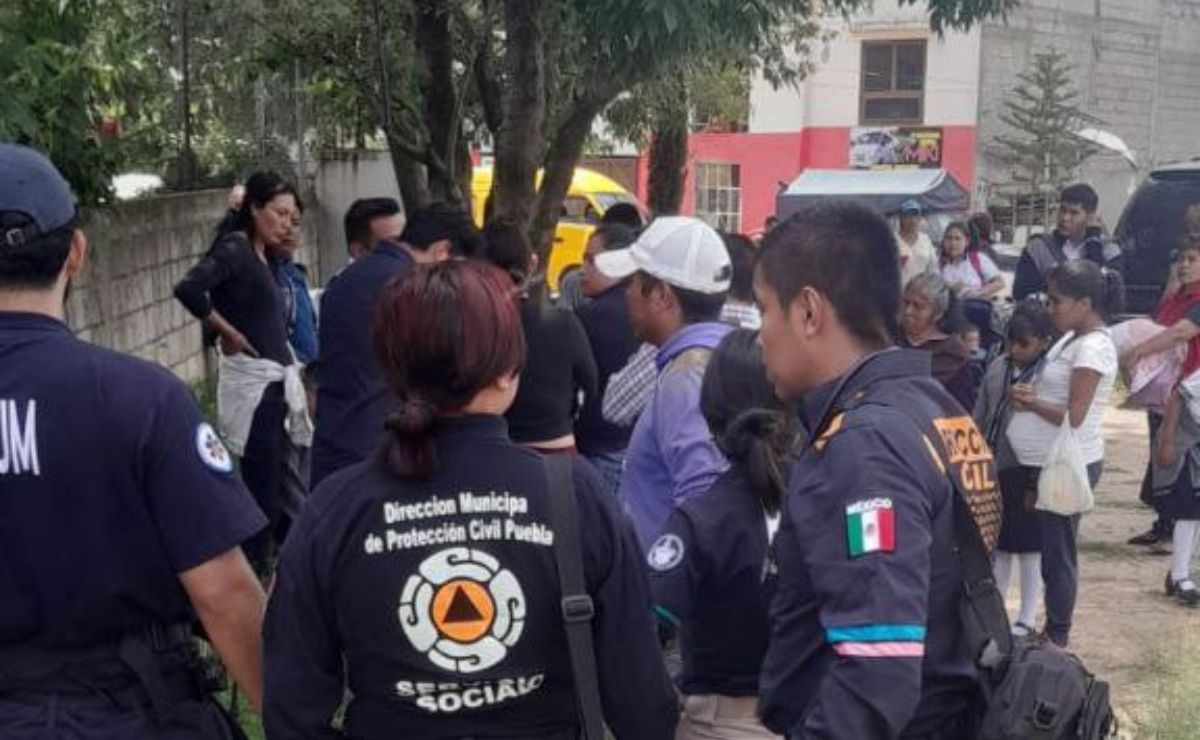 El choque de una camioneta que transportaba estudiantes se registró en la colonia Cerro del Marquez | Foto: Especial